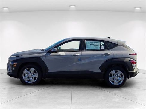 New 2026 Hyundai Kona SE image 7