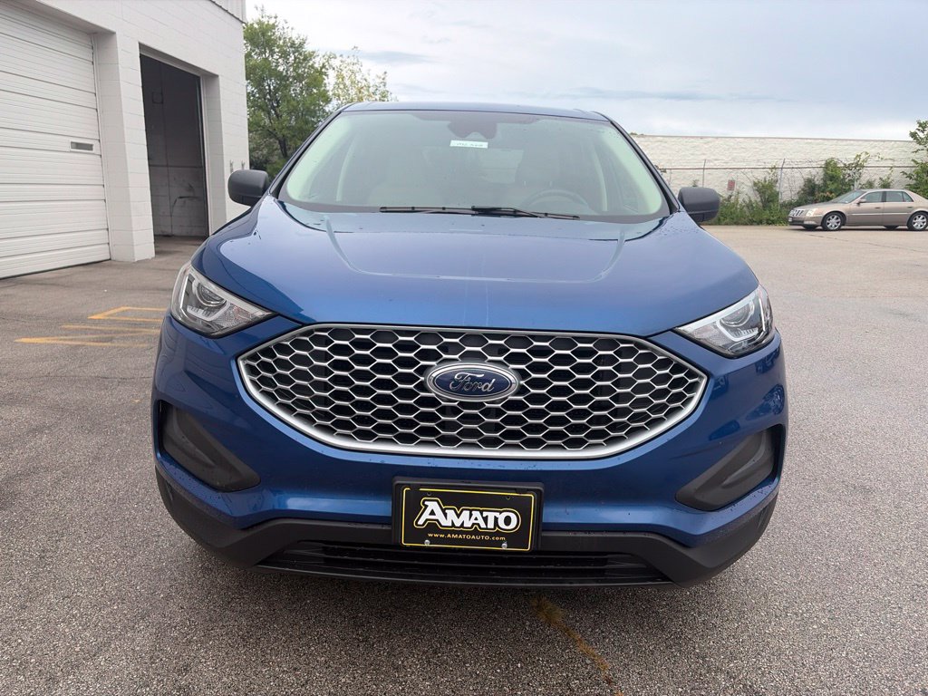 Used 2024 Ford Edge SE w/ Cargo Accessory Package AWD/4WD image 9