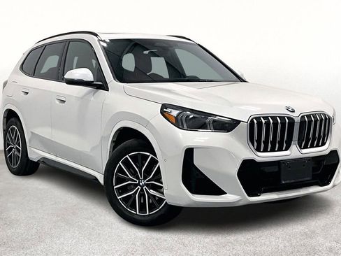 Used 2025 BMW X1 xDrive28i image 1