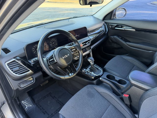 Certified 2024 Kia Seltos X-Line AWD/4WD image 14