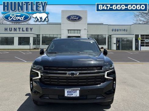 Used 2022 Chevrolet Suburban RST w/ Luxury Package image 3