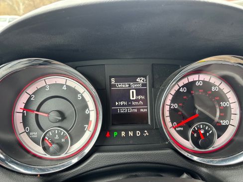 Used 2017 Dodge Grand Caravan GT image 29