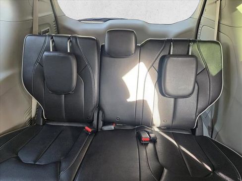 Used 2021 Chrysler Pacifica Limited image 15