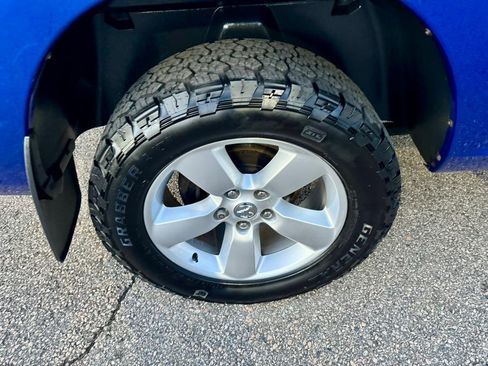 Used 2014 RAM 1500 Express image 28