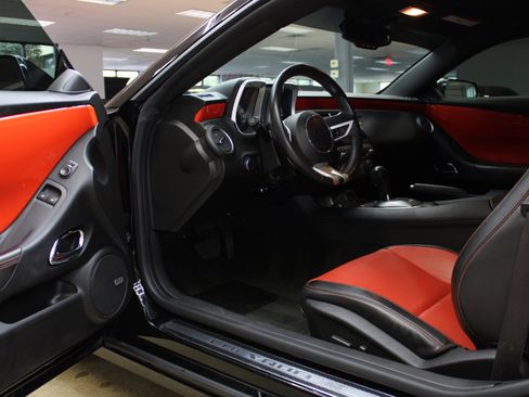 Used 2011 Chevrolet Camaro SS w/ RS Package image 34