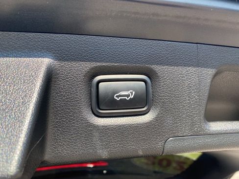 Used 2023 Hyundai Santa Fe Limited image 14