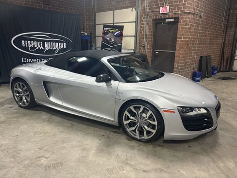 Used 2011 Audi R8 V10 image 16