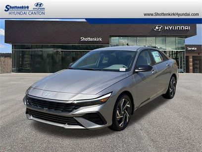 New 2025 Hyundai Elantra SEL