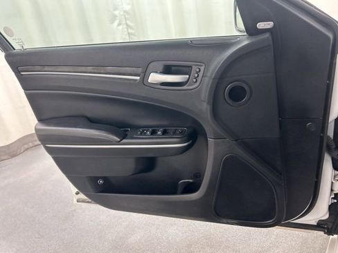 Used 2023 Chrysler 300 Touring L w/ Popular Equipment Group image 24