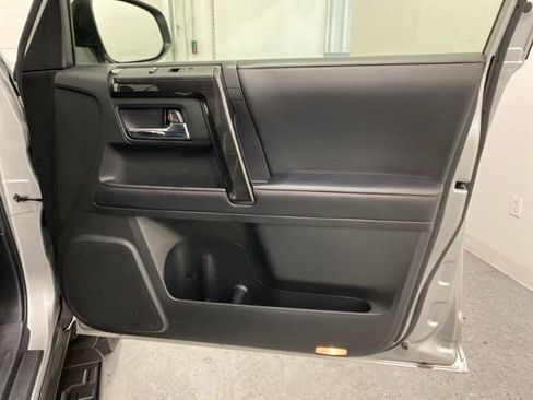 Used 2023 Toyota 4Runner TRD Off-Road image 33