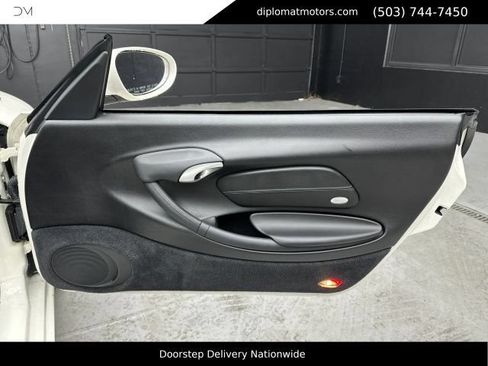 Used 2000 Porsche Boxster RWD image 24