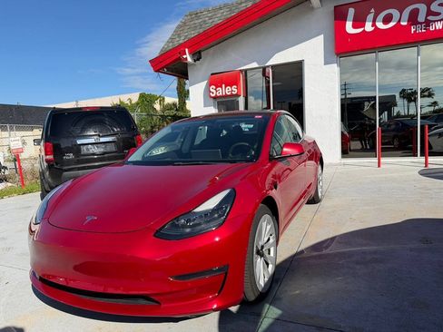 Used 2022 Tesla Model 3 RWD image 13