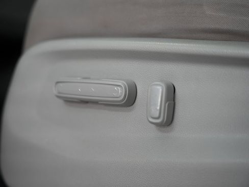 Used 2018 Honda Odyssey LX image 40