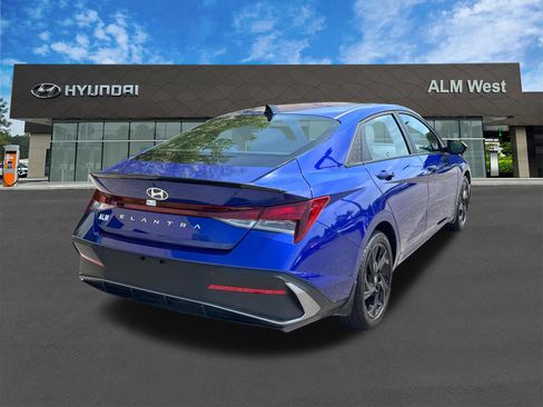 Certified 2026 Hyundai Elantra Sport FWD image 5