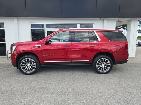 New 2026 GMC Yukon Denali w/ Denali Reserve Package AWD/4WD image 4