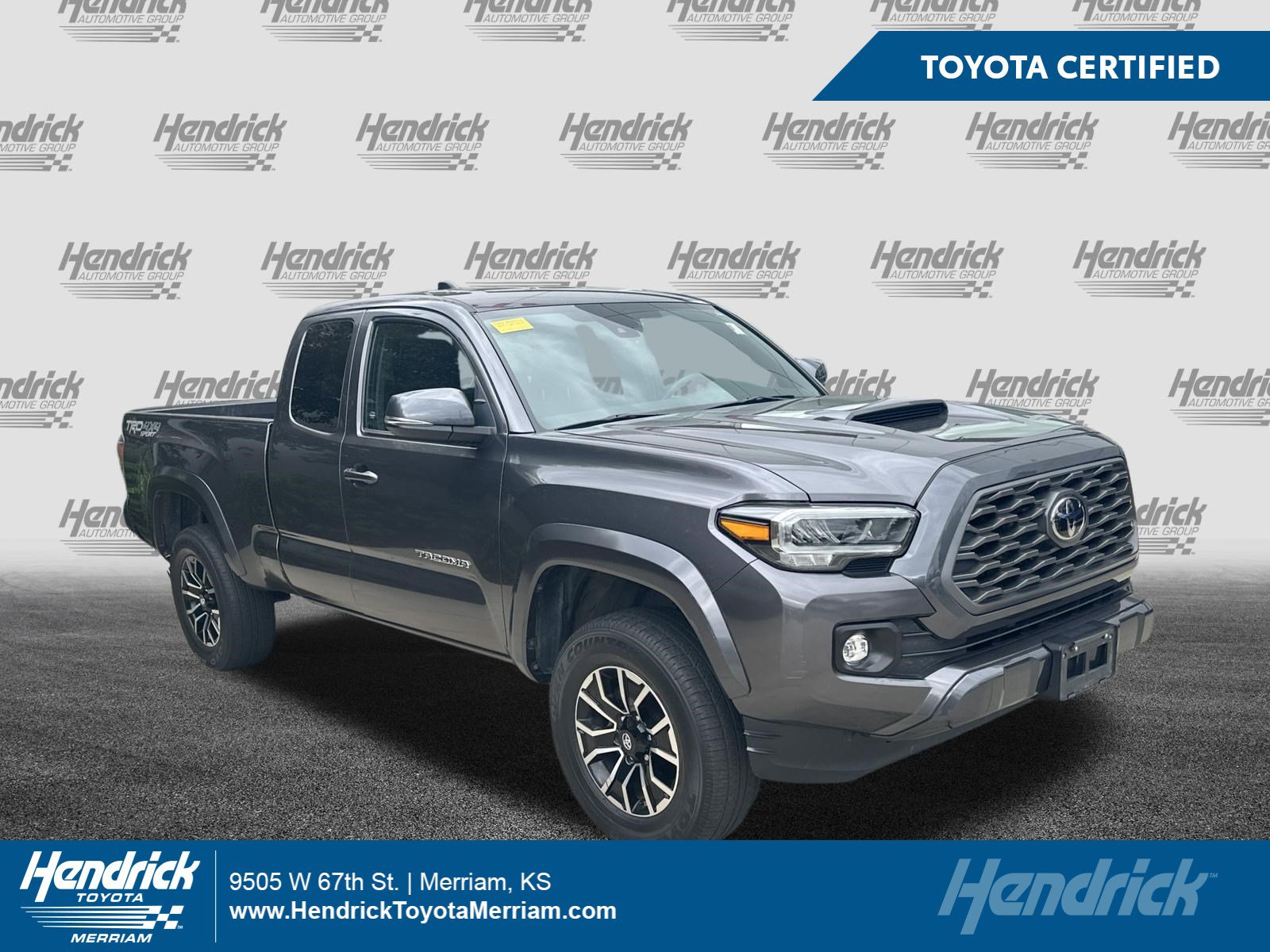 Used 2020 Toyota Tacoma TRD Sport AWD/4WD image 1