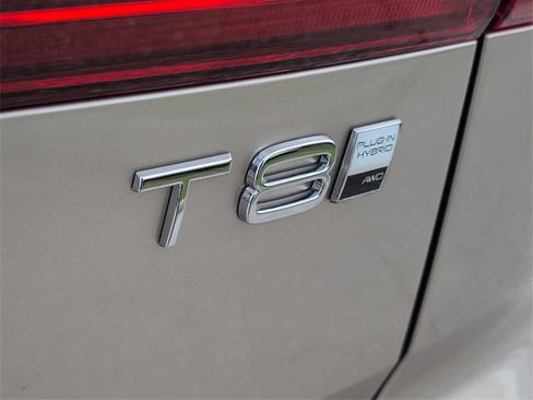 Used 2025 Volvo XC60 T8 Core w/ Protection Package Premier image 13