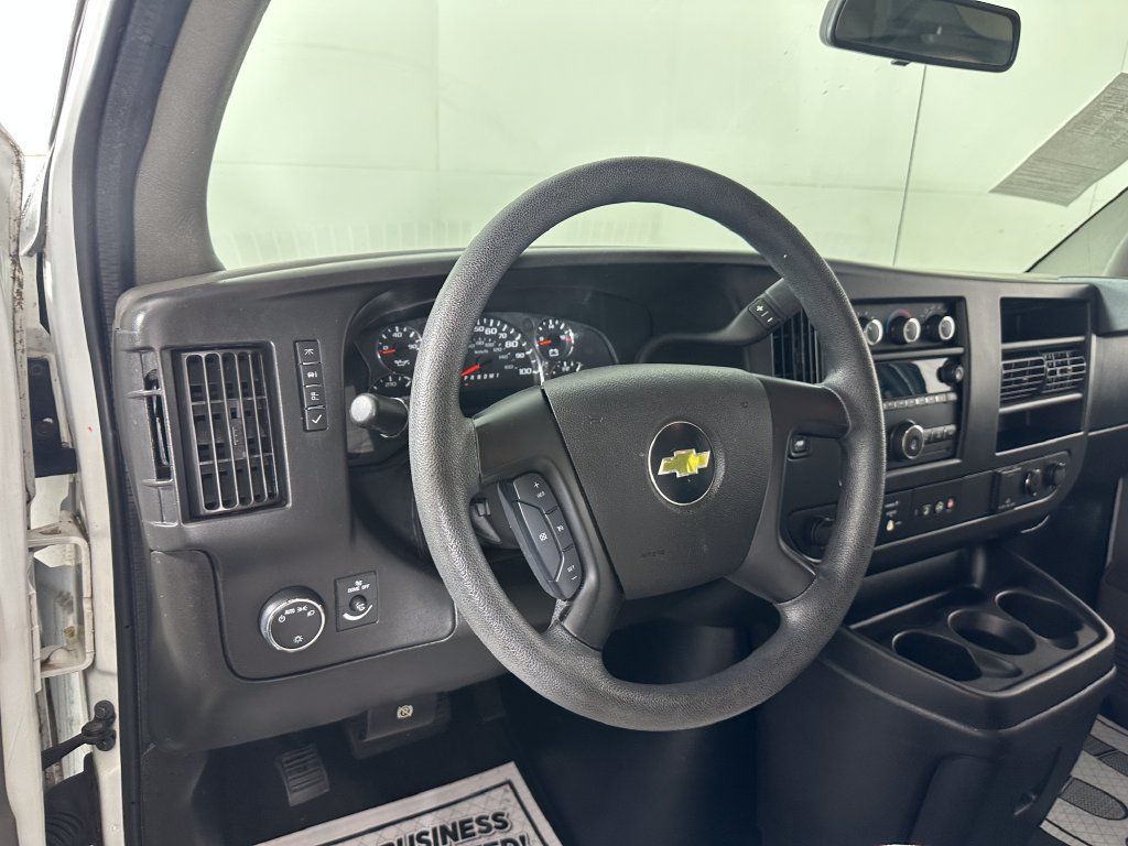 Used 2015 Chevrolet Express 3500 LT w/ LT Preferred Equipment Group RWD image 17