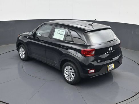 New 2026 Hyundai Venue SE FWD image 19