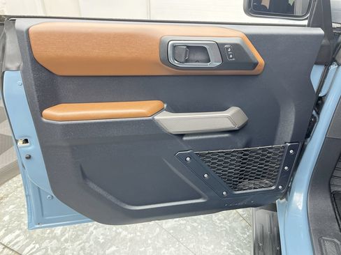 Used 2023 Ford Bronco Outer Banks AWD/4WD image 7