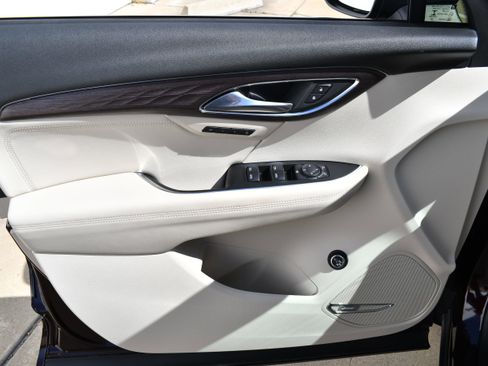 Used 2021 Buick Envision Avenir image 11