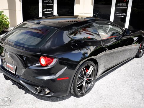 Used 2016 Ferrari FF AWD/4WD image 18