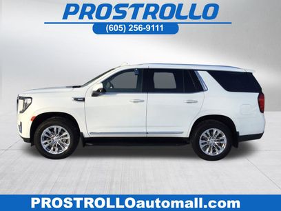 Used 2024 GMC Yukon SLT w/ SLT Luxury Package