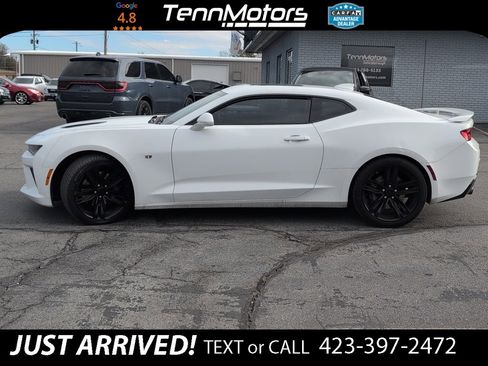 Used 2017 Chevrolet Camaro SS image 8