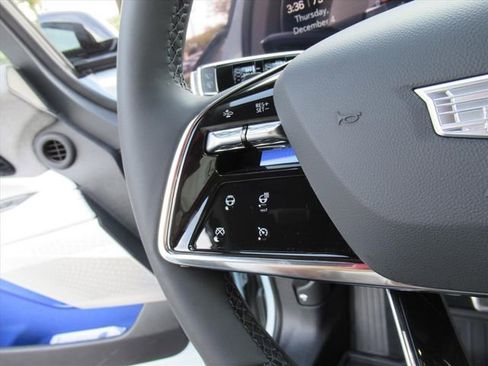 New 2026 Cadillac Optiq Sport 1 image 18