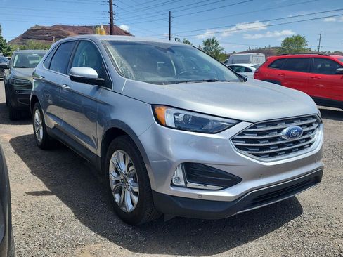Used 2024 Ford Edge Titanium AWD/4WD image 2