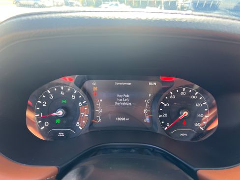 Used 2024 Jeep Compass Limited image 13