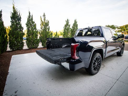 Used 2023 Toyota Tundra Limited w/ Power Package AWD/4WD image 30