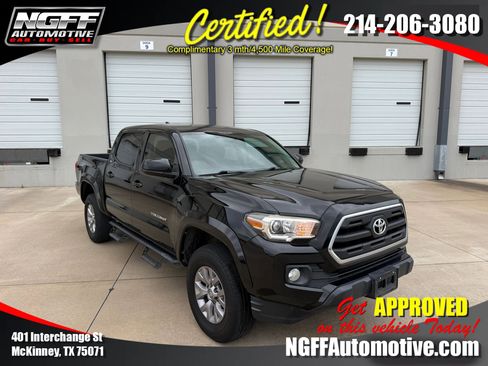 Used 2017 Toyota Tacoma SR5 w/ Tow Package RWD image 1