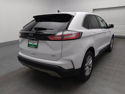 Used 2024 Ford Edge SEL image 9