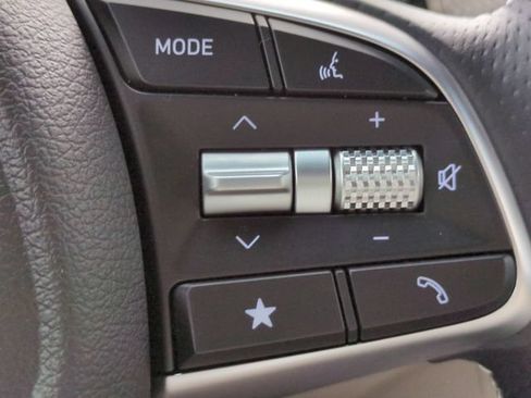 Certified 2026 Genesis G70 2.5T RWD image 21