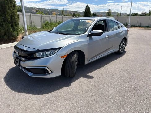 Used 2018 Honda Civic EX image 11