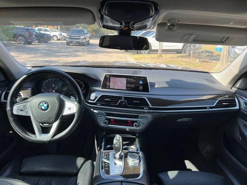 Used 2020 BMW 740i RWD image 14