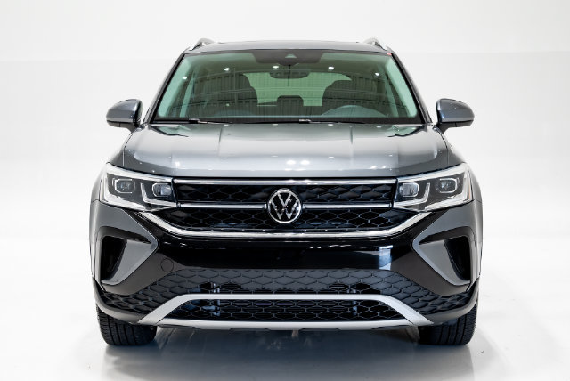 Used 2023 Volkswagen Taos SEL AWD/4WD image 7