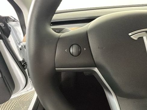Used 2020 Tesla Model 3 Long Range AWD/4WD image 15