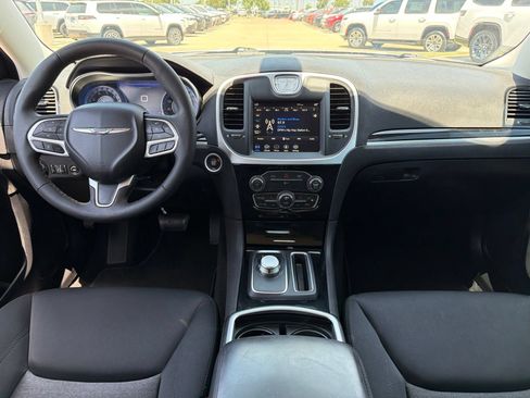 Used 2023 Chrysler 300 Touring w/ Sport Appearance Package RWD image 19