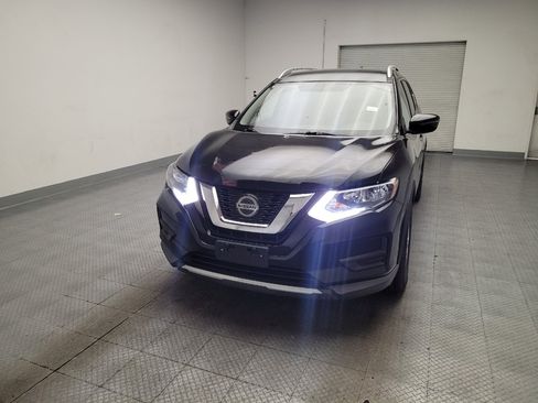 Used 2018 Nissan Rogue SV FWD image 15