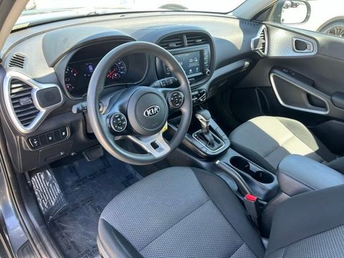 Used 2020 Kia Soul LX FWD image 13