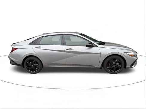 New 2026 Hyundai Elantra Sport image 2