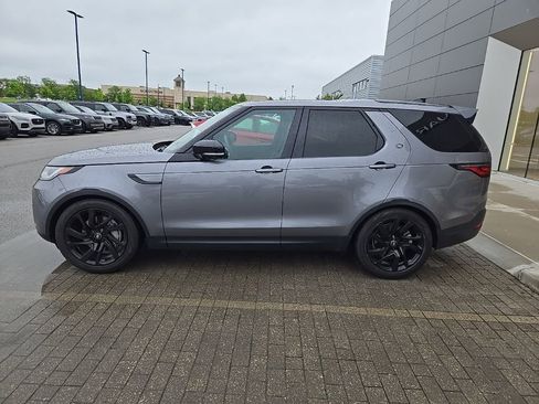 Used 2025 Land Rover Discovery S AWD/4WD image 8
