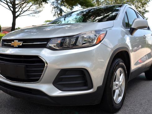 Used 2021 Chevrolet Trax LS w/ Tint and Cruise Package image 2