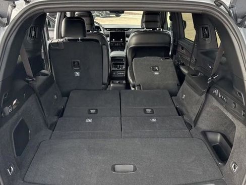 Certified 2024 Jeep Grand Cherokee L Overland w/ Luxury Tech Group IV image 15