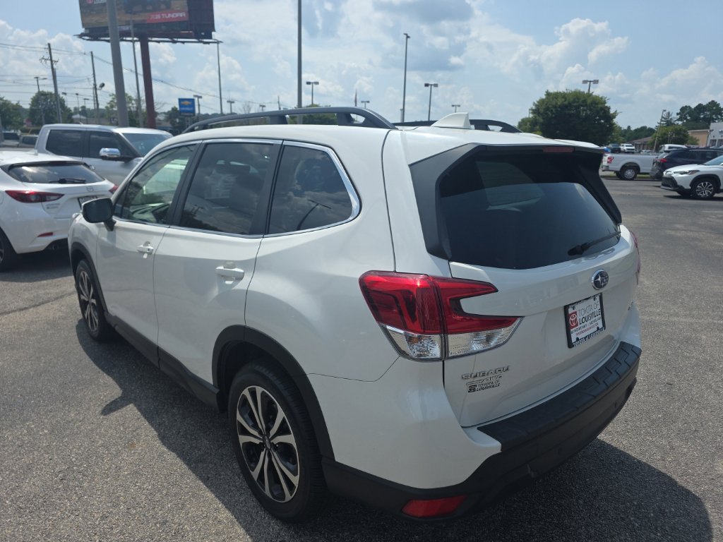 Used 2023 Subaru Forester Limited AWD/4WD image 7