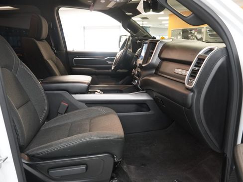 Used 2020 RAM 1500 Big Horn AWD/4WD image 36