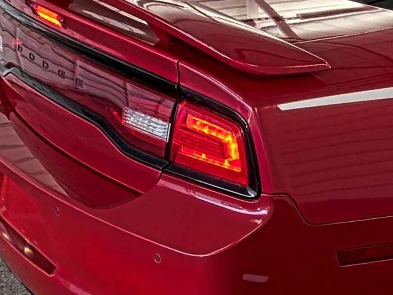 Used 2011 Dodge Charger R/T RWD image 8