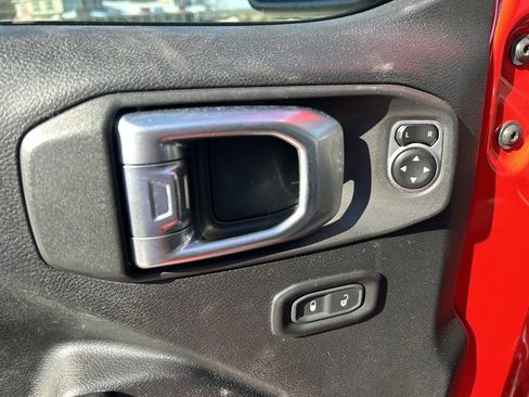 Used 2020 Jeep Gladiator Sport w/ Quick Order Package 24S image 10